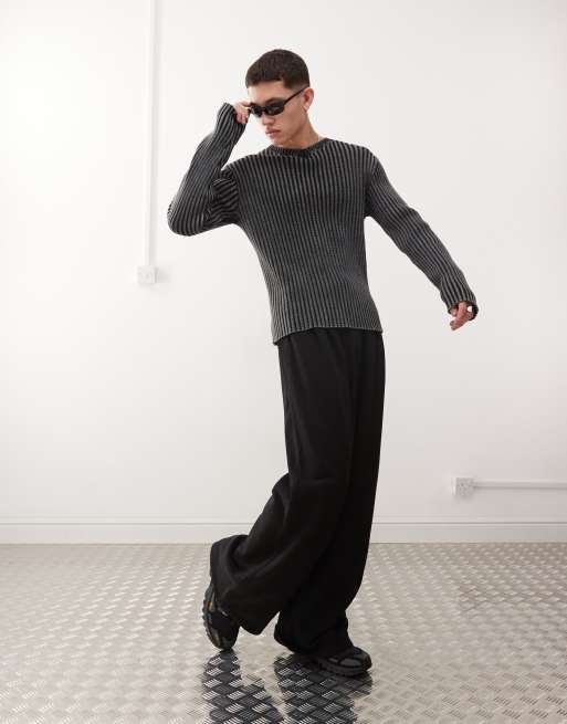 Weekday Wind super wide leg sweatpants with front pleats in black, 2 of 5