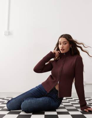 Winona high neck zip cardigan with folded cuffs in burgundy-Red