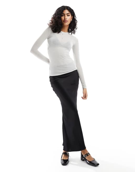 Weekday - Zacht halfdoorschijnend T-shirt met lange mouwen in gebroken wit
