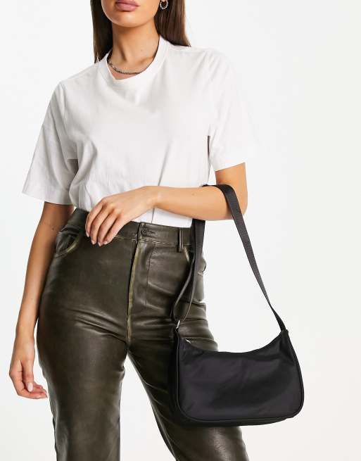 Weekday - Zari - Sort skuldertaske i nylon