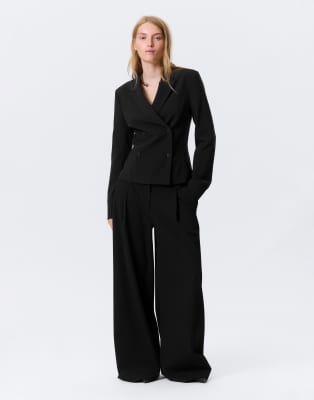 Weekday - Zweireihiger Slim Fit-Blazer in Schwarz