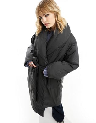 Weekday Zyan padded coat with belt detail in black - ASOS Price Checker