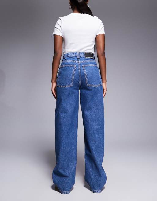 Weekend Collective baggy barrel fit jeans in mid blue wash, 2 of 5