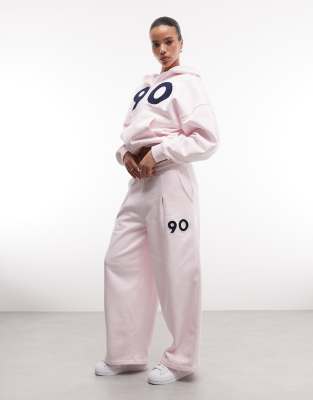 Weekend Collective - Barrel-Leg-Jogginghose in Babyrosa mit Oversize-Schnitt, Kombiteil