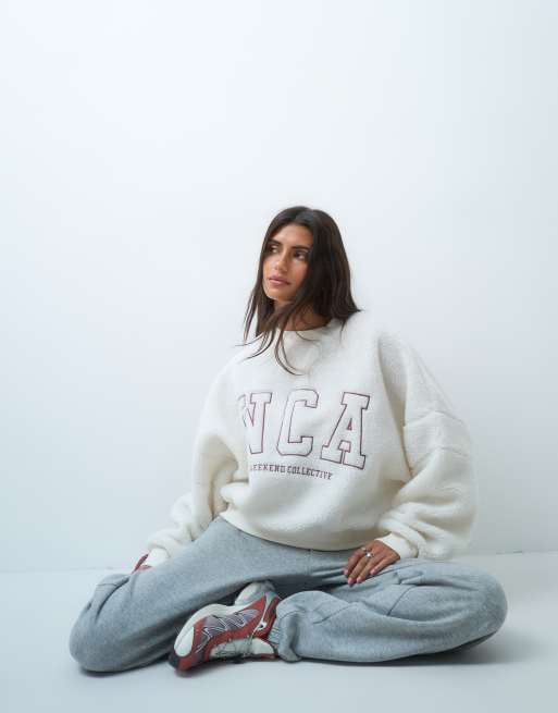 Weekend Collective borg batwing sweatshirt with WCA graphic in cream, 2 of 4