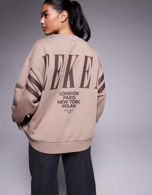 Weekend Collective – Brun sweatshirt i oversize med staplad logga baktill, 4 av 4