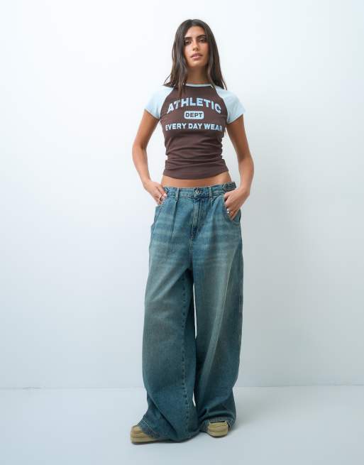 Weekend Collective co-ord raglan relaxed tee with athletic graphic in chocolate and baby blue, 3 of 4