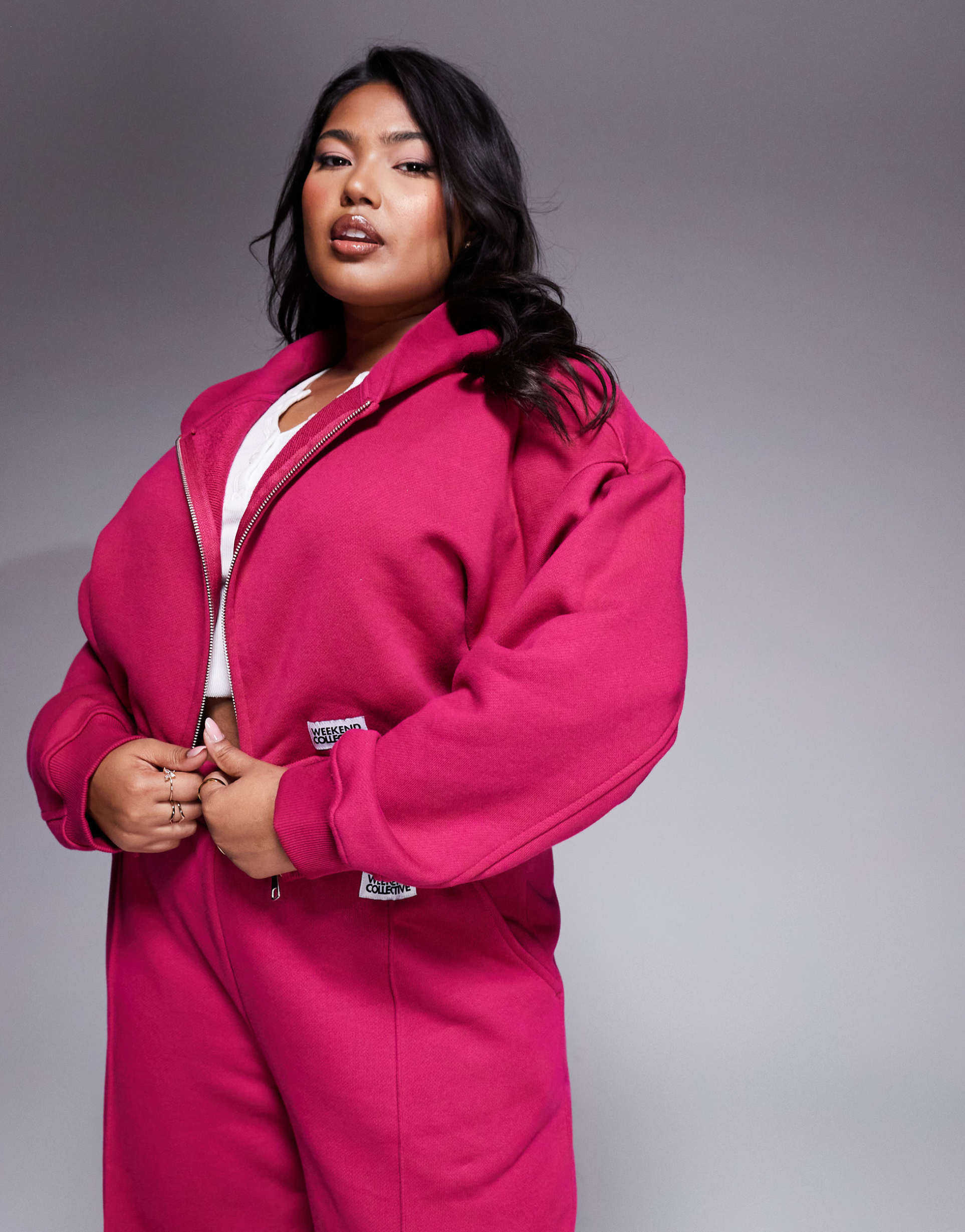 weekend collective curve cropped jacket with small woven label in burgundy pink