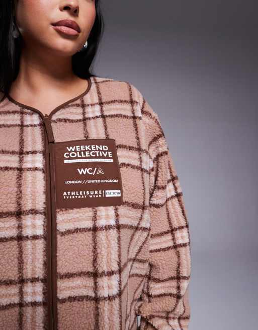 Weekend Collective Curve - Felpa in pile borg rosa a quadri con zip, 4 di 4