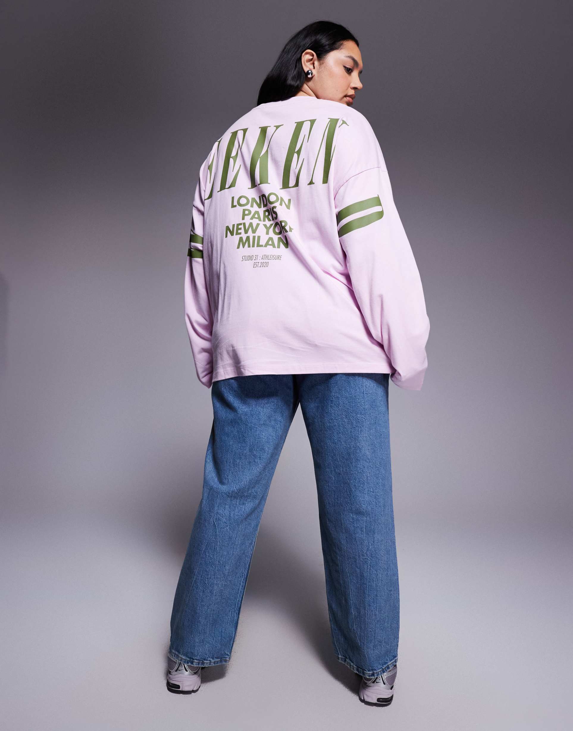 weekend collective curve icon oversized long sleeve t-shirt with stacked back logo in pink