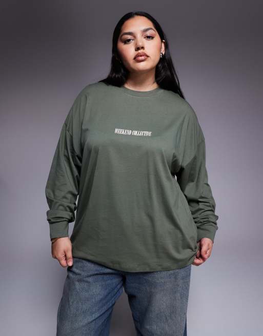 WEEKEND COLLECTIVE Curve - Icon - T-shirt oversize à manches longues avec logo superposé au dos - Kaki, 2 de 4