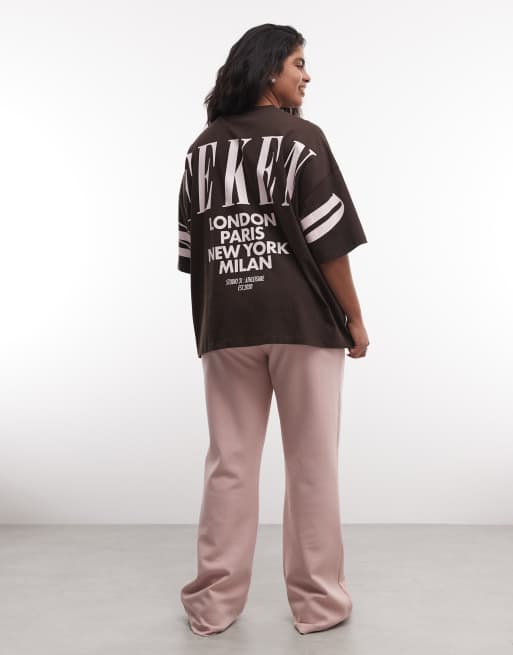 Weekend Collective Curve Icon t-shirt with stacked back logo in chocolate, 3 of 4