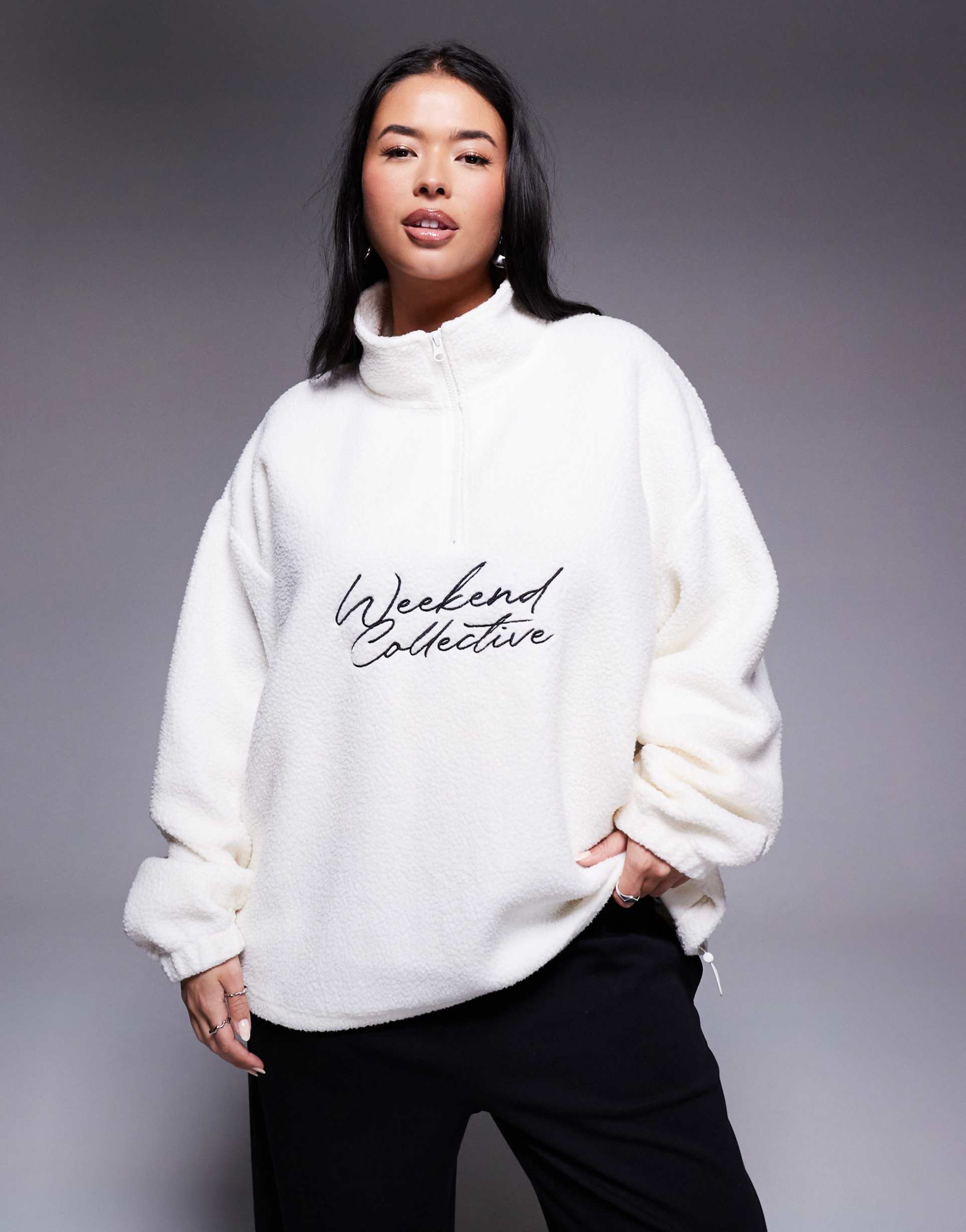 weekend collective curve oversized half zip borg fleece with logo in cream