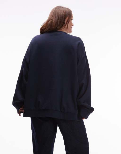 Weekend Collective Curve - Oversized sweater met grafische 'Athleisure Studio' print in marineblauw, 3 van 4