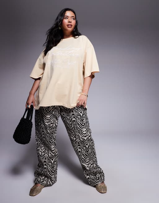 Weekend Collective Curve - T-shirt oversize color latticello con logo stile scarabocchio, 3 di 4