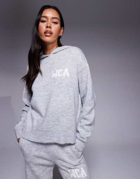 Weekend Collective - Felpa con cappuccio in maglia grigia con grafica college in coordinato - view 1