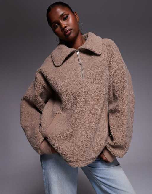 Weekend Collective - Felpa in pile borg marrone con zip corta e ricamo sul retro, 4 di 4
