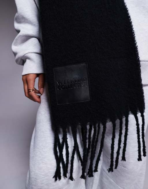 Weekend Collective fluffy scarf in black