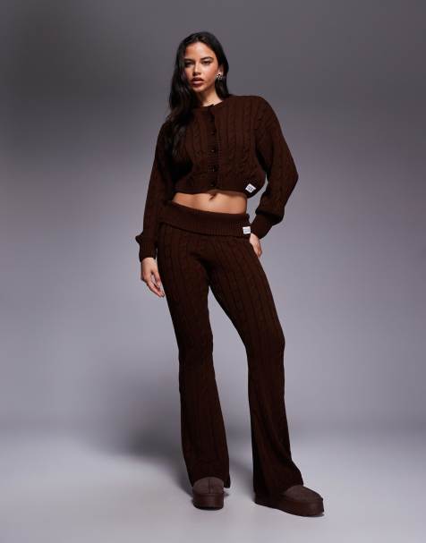 Weekend Collective - Gebreide flare-broek met kabels in chocoladebruin - view 1