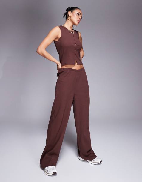Weekend Collective - Geribbelde joggingbroek met wijde pijpen in chocoladebruin, deel van co-ord set - view 1