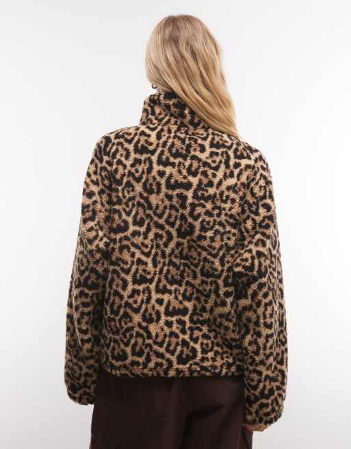 Weekend Collective half zip borg fleece met rood contrastdetail en luipaardprint, 4 van 4