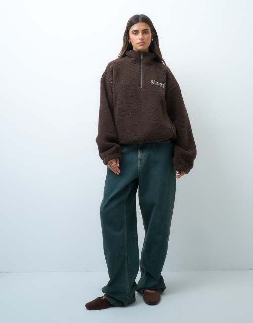 Weekend Collective half zip borg sweatshirt with embroidery in chocolate, 3 of 4