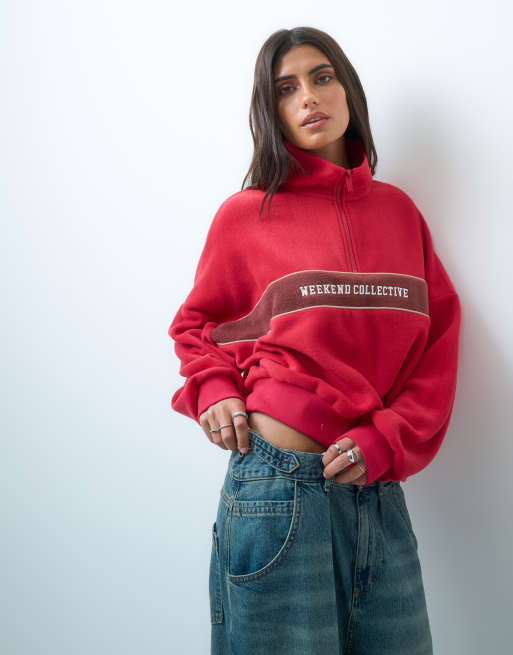 Weekend Collective half zip polar fleece with stripe logo detail in red with burgundy stripe, 2 of 4