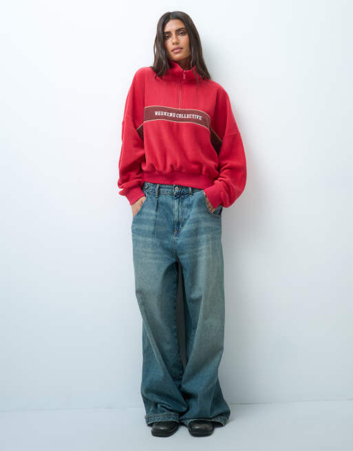 Weekend Collective half zip polar fleece with stripe logo detail in red with burgundy stripe, 3 of 4