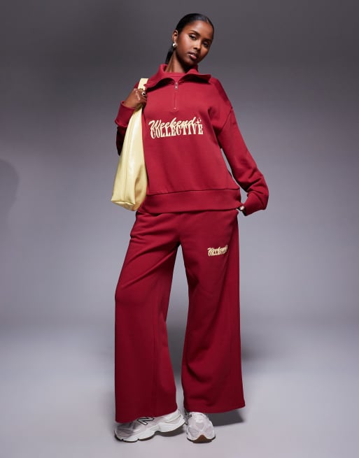 Weekend Collective half zip sweatshirt with mixed font graphic in burgundy, 4 of 4