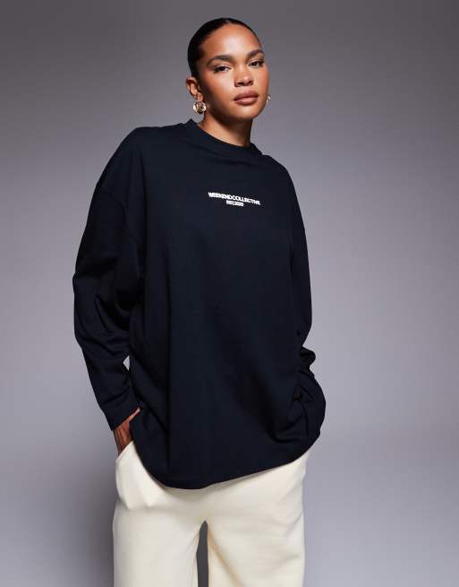 Weekend Collective – Icon – Langärmliges Oversize-T-Shirt Schwarz mit dicker Schriftgrafik hinten, 3 von 4