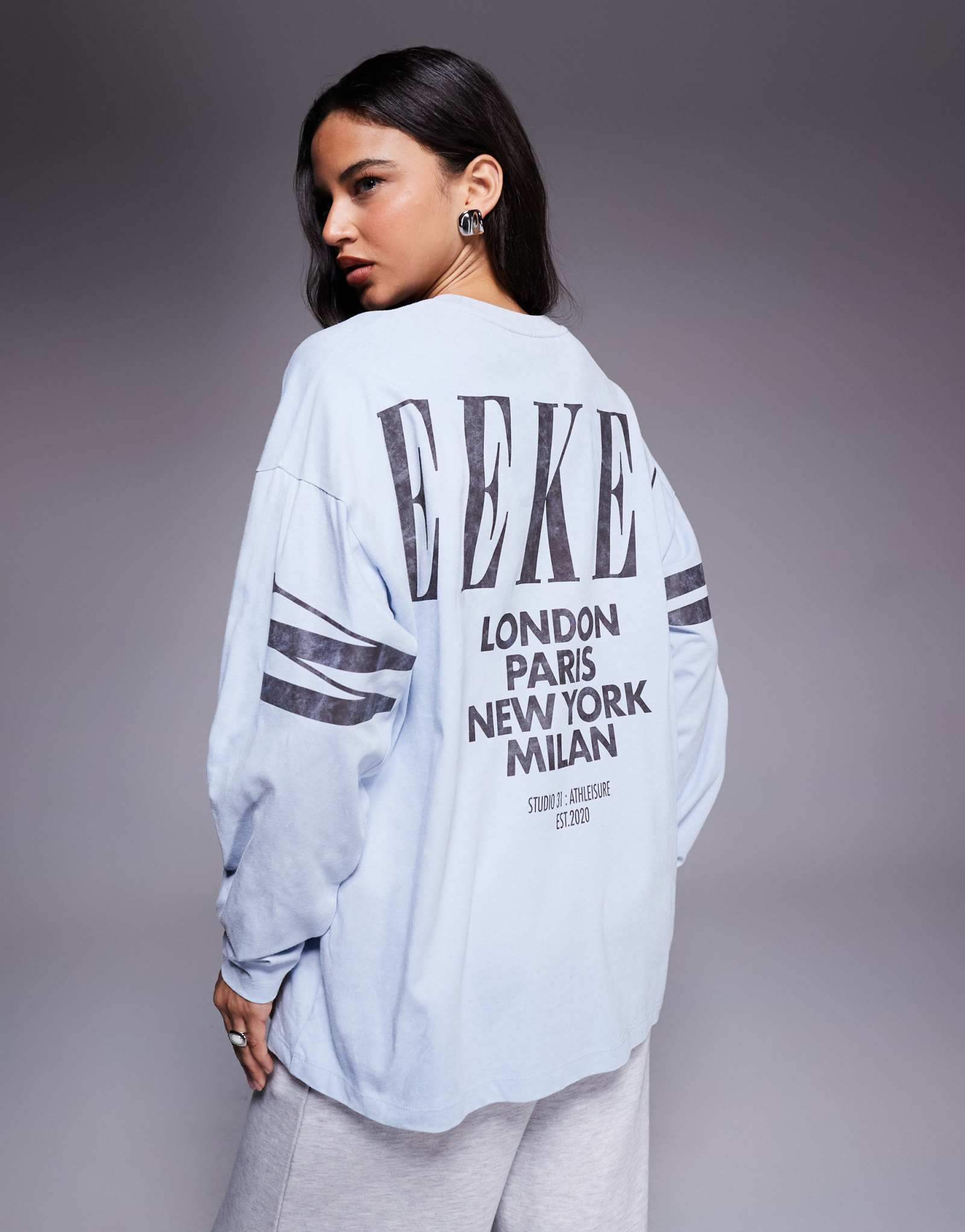 Платье-футболка Weekend Collective Icon с длинным рукавом и логотипом на спине серого и темно-синего цветов