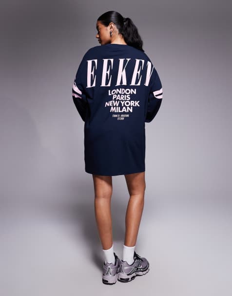 Weekend Collective – Icon – Marinblå och rosa t-shirtklänning i oversize med långa ärmar och staplad logga baktill - view 1