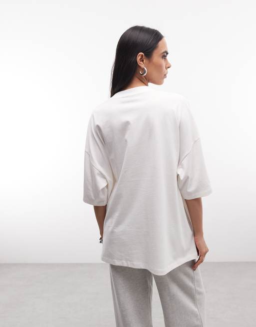Weekend Collective – Icon – Oversize-T-Shirt in Weiß mit „WCA“-Grafik, 4 von 4
