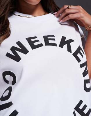 Asos Weekend Collective Weekend Collective Icon Oversized T-shirt With Circle Logo Graphic In White