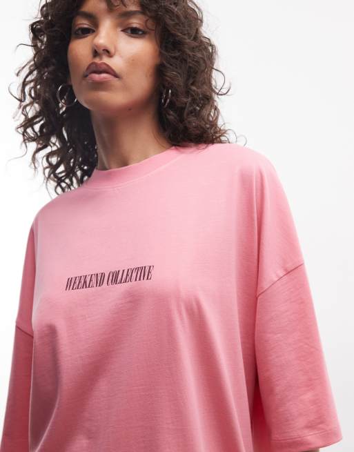Weekend Collective Icon oversized T-shirt with stacked back logo in pink, 2 of 4