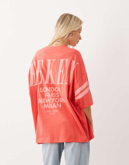 Weekend Collective Icon oversized t-shirt with stacked back logo in red, 4 of 4
