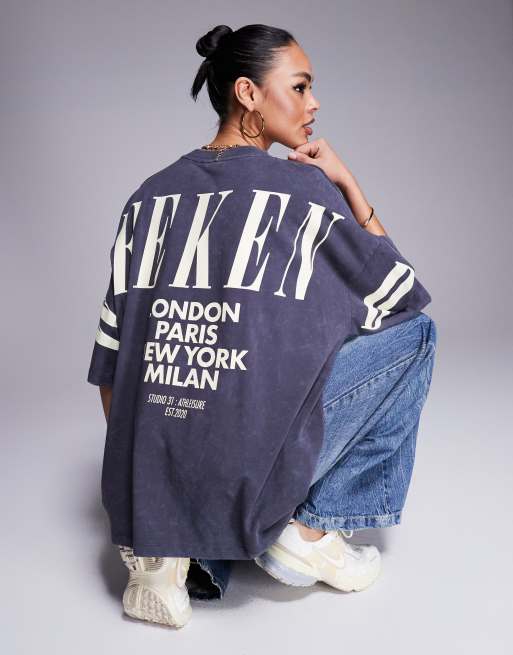 Weekend Collective - Icon - Oversized top met korte mouwen en gestapeld logo op de achterkant in grijs en wit