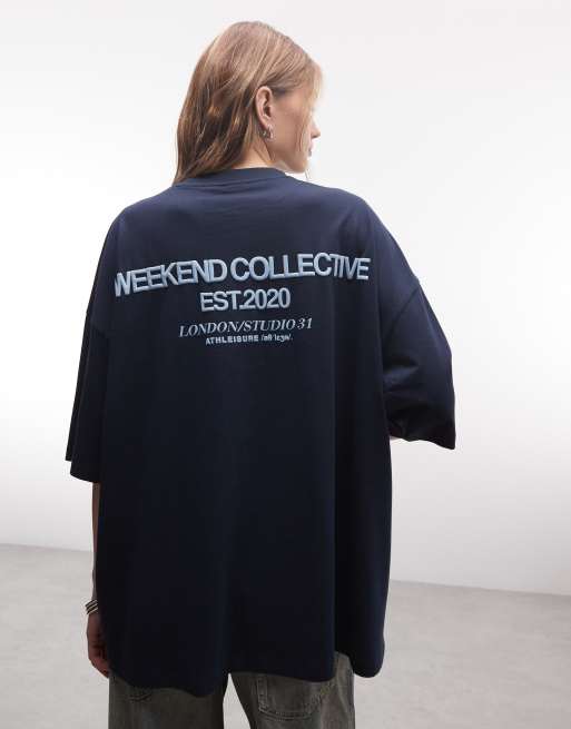 Weekend Collective - Icon - T-shirt oversize blu navy con grafica frontale vistosa, 4 di 4