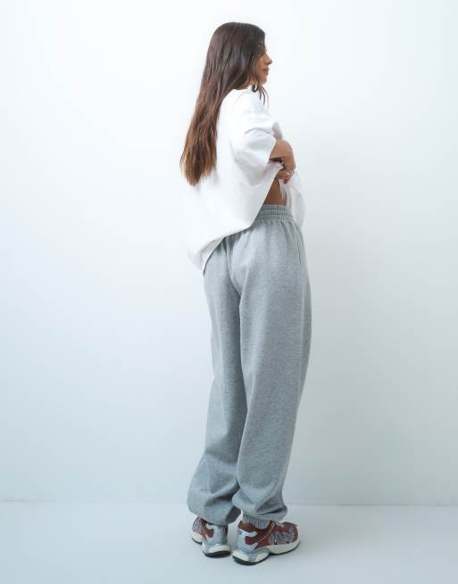 Weekend Collective joggers ampi con risvolto e grafica grigi, 5 di 5