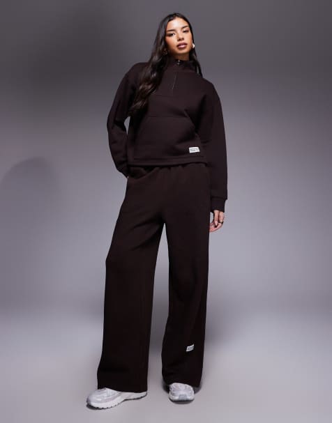 Weekend Collective - Joggingbroek van zware stof met wijde pijpen in chocoladebruin, deel van co-ord set - view 1