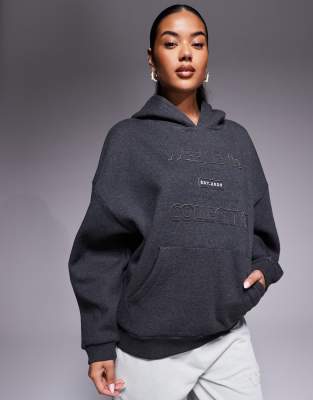 Weekend Collective - Kapuzenpullover in meliertem Anthrazit mit Applikationsmotiv-Grau