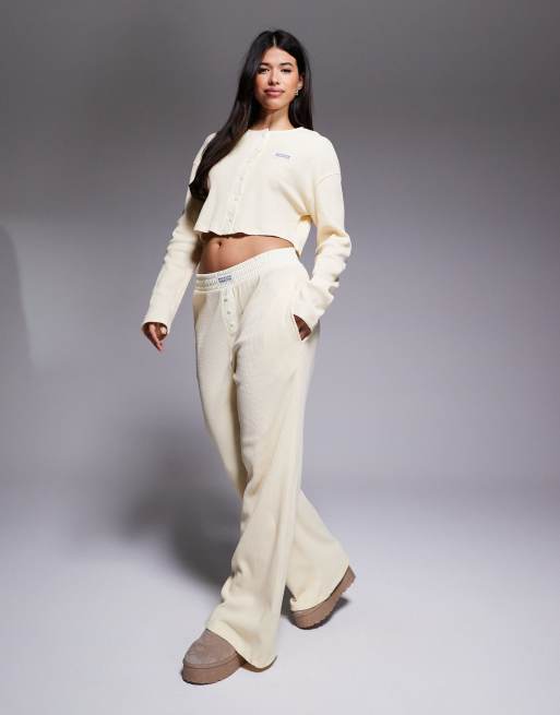 Weekend Collective – Ljusbeige, våfflad topp i nylon med knappar, del av set, 2 av 4