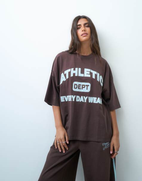 Weekend Collective luźny T-shirt z grafiką sportową w kolorze rdzawym - view 1