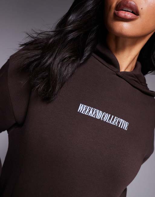 Weekend Collective - Oversized hoodie met gestapeld logo op de achterkant in chocoladebruin, 4 van 4