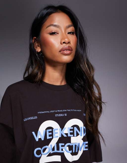 Weekend Collective - Oversized T-shirt met gestapeld cijferlogo in donkerbruin, 4 van 4