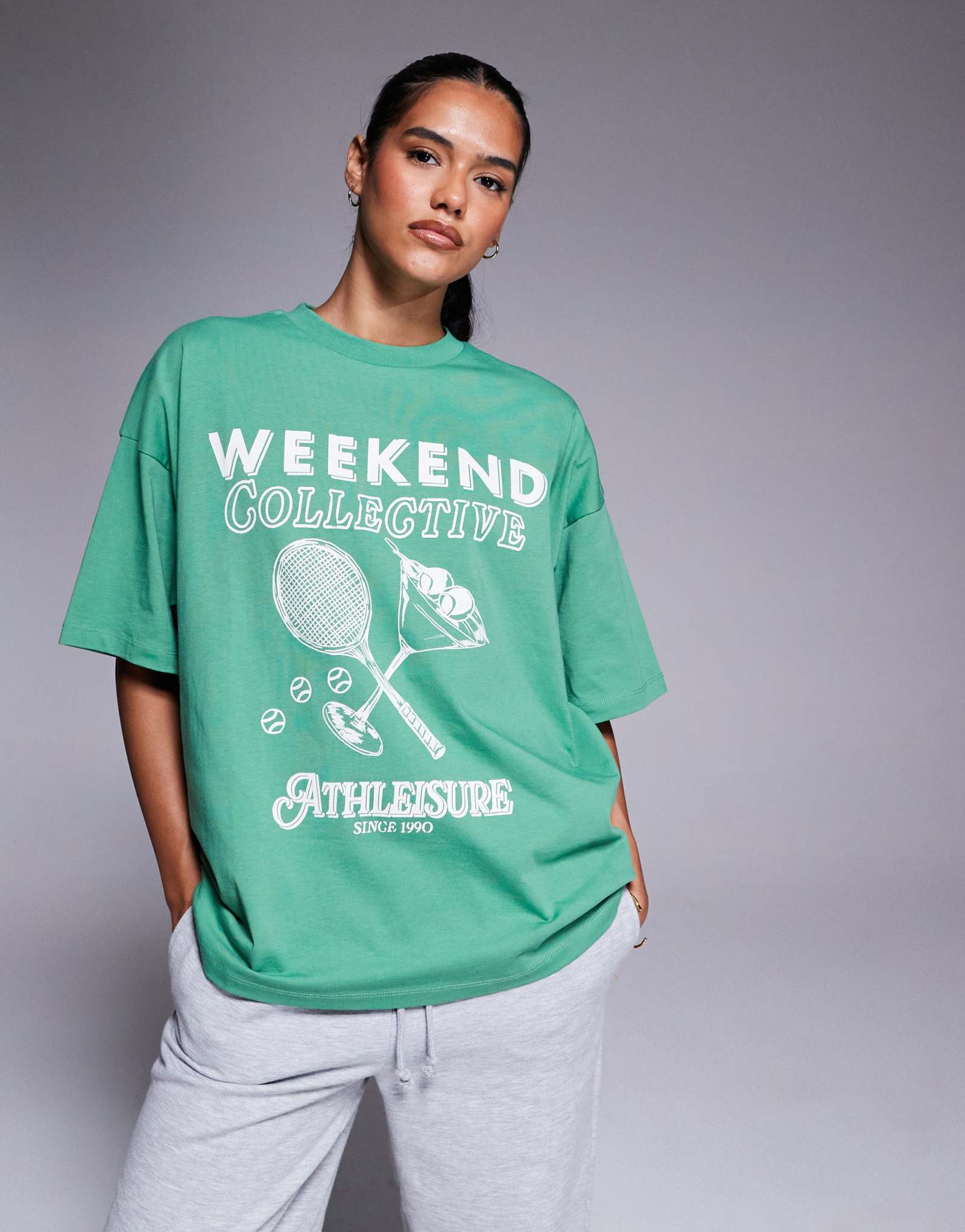 Коллективная футболка Weekend оверсайз с изображением теннисного клуба athleisure зеленого цвета