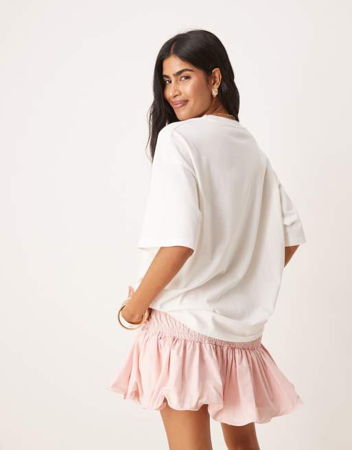 Weekend Collective oversized t-shirt with tennis athleisure graphic in cream, 3 of 4