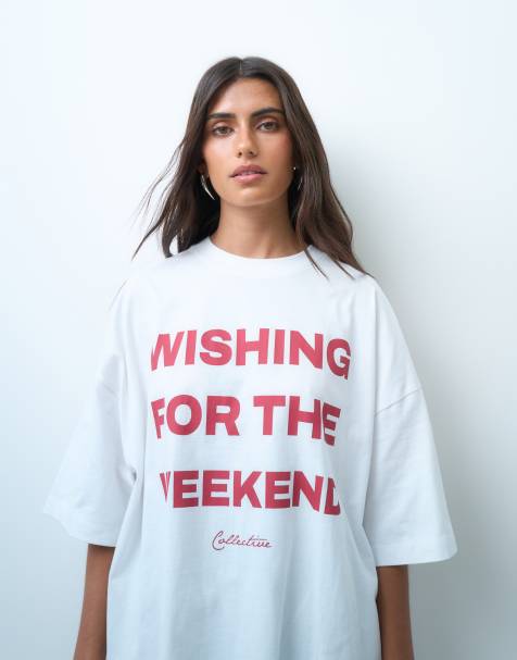 Weekend Collective oversized t-shirt with wishing for the weekend graphic in white and burgundy - view 1