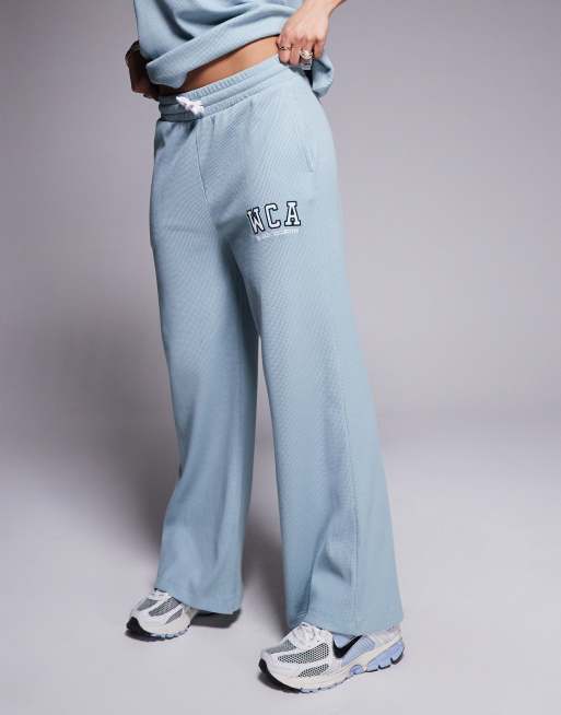 Weekend Collective - Pantalon de jogging d'ensemble gaufré à logo universitaire - Vert sauge délavé, 5 de 5