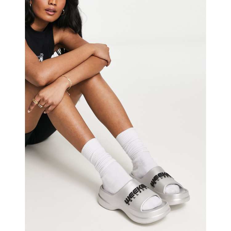 Silver hot sale puma slides